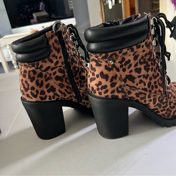 Lace Up Heeled Leopard Hiker Boots - Picture 9 of 9